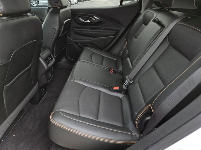 Used 2024 GMC Terrain AT4 image 32