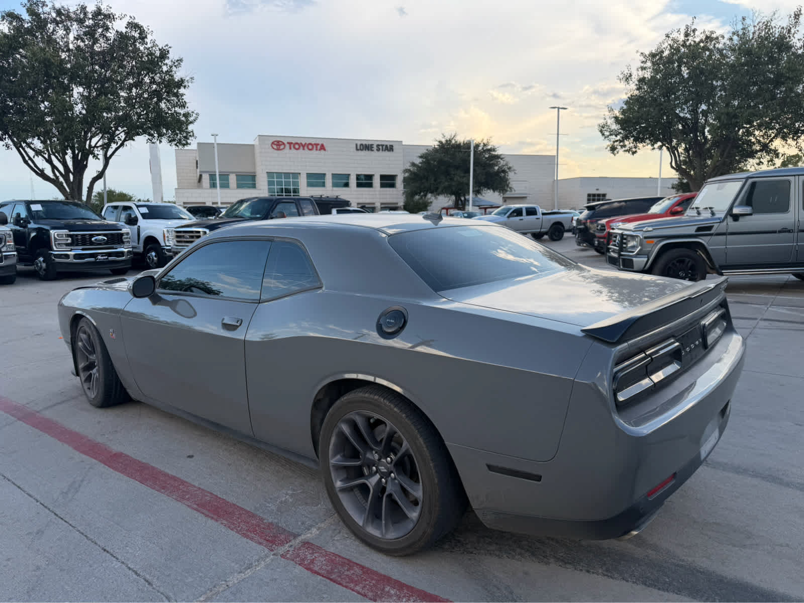 Used 2023 Dodge Challenger R/T Scat Pack RWD image 3