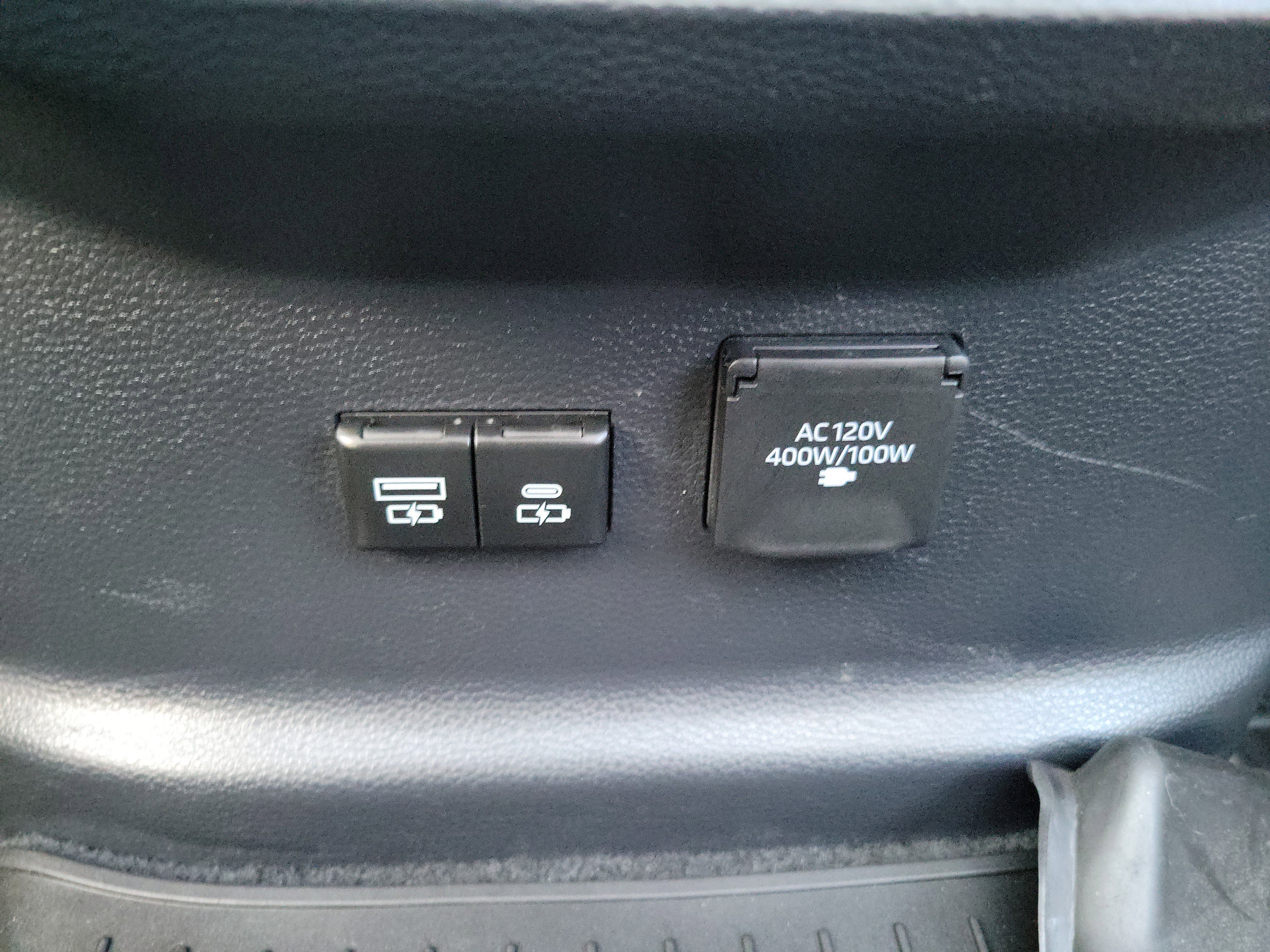 Used 2024 Toyota Tundra Limited image 12