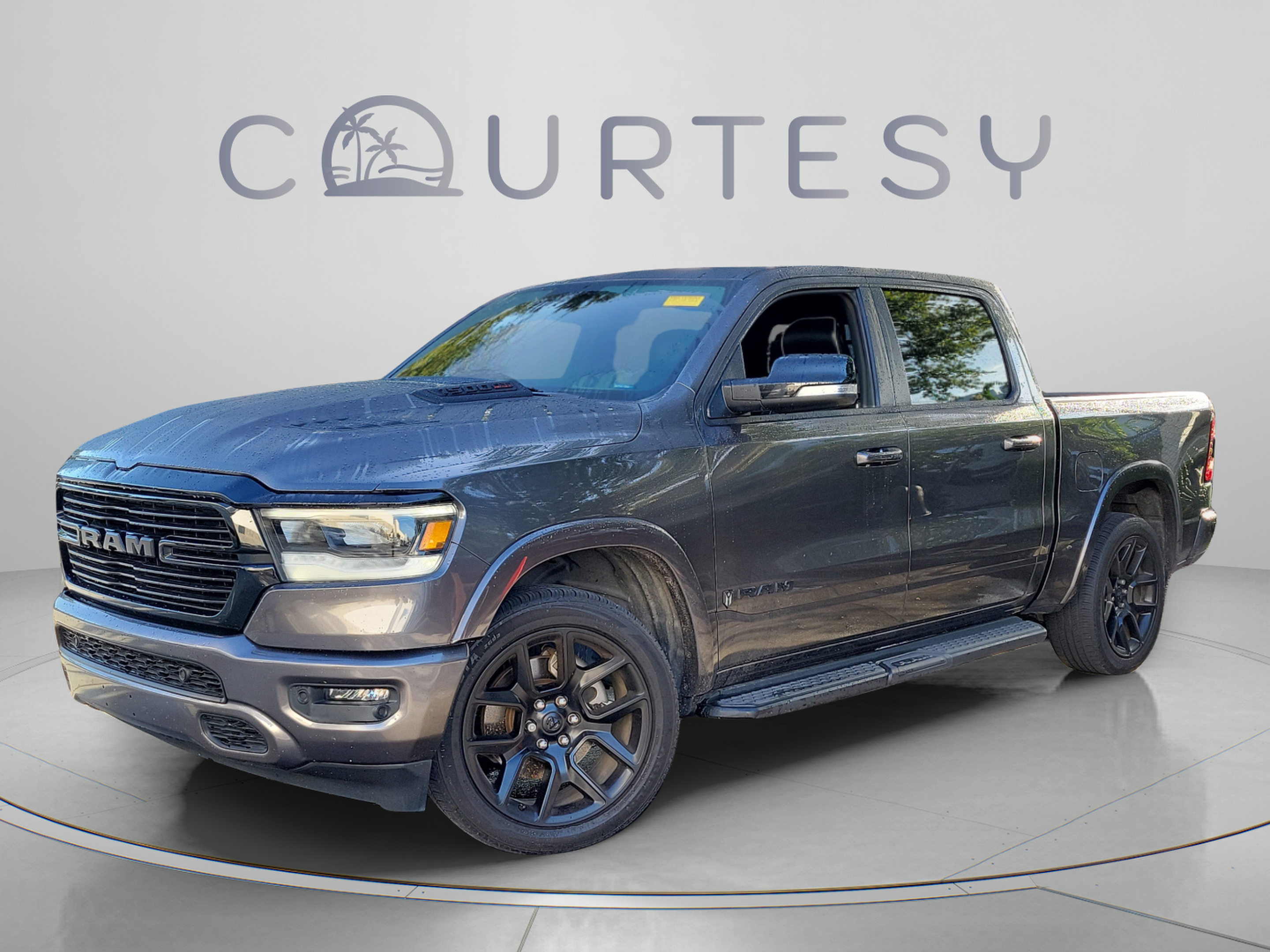 Certified 2022 RAM 1500 Laramie AWD/4WD image 1