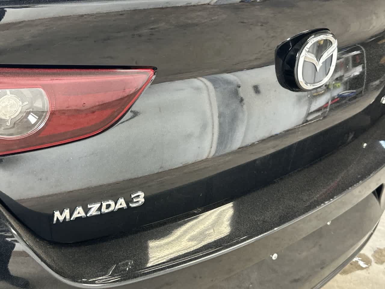 Used 2024 MAZDA MAZDA3 s FWD image 10