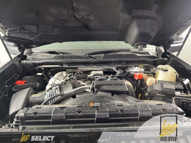 Used 2024 Chevrolet Silverado 3500 High Country w/ Technology Package AWD/4WD image 4