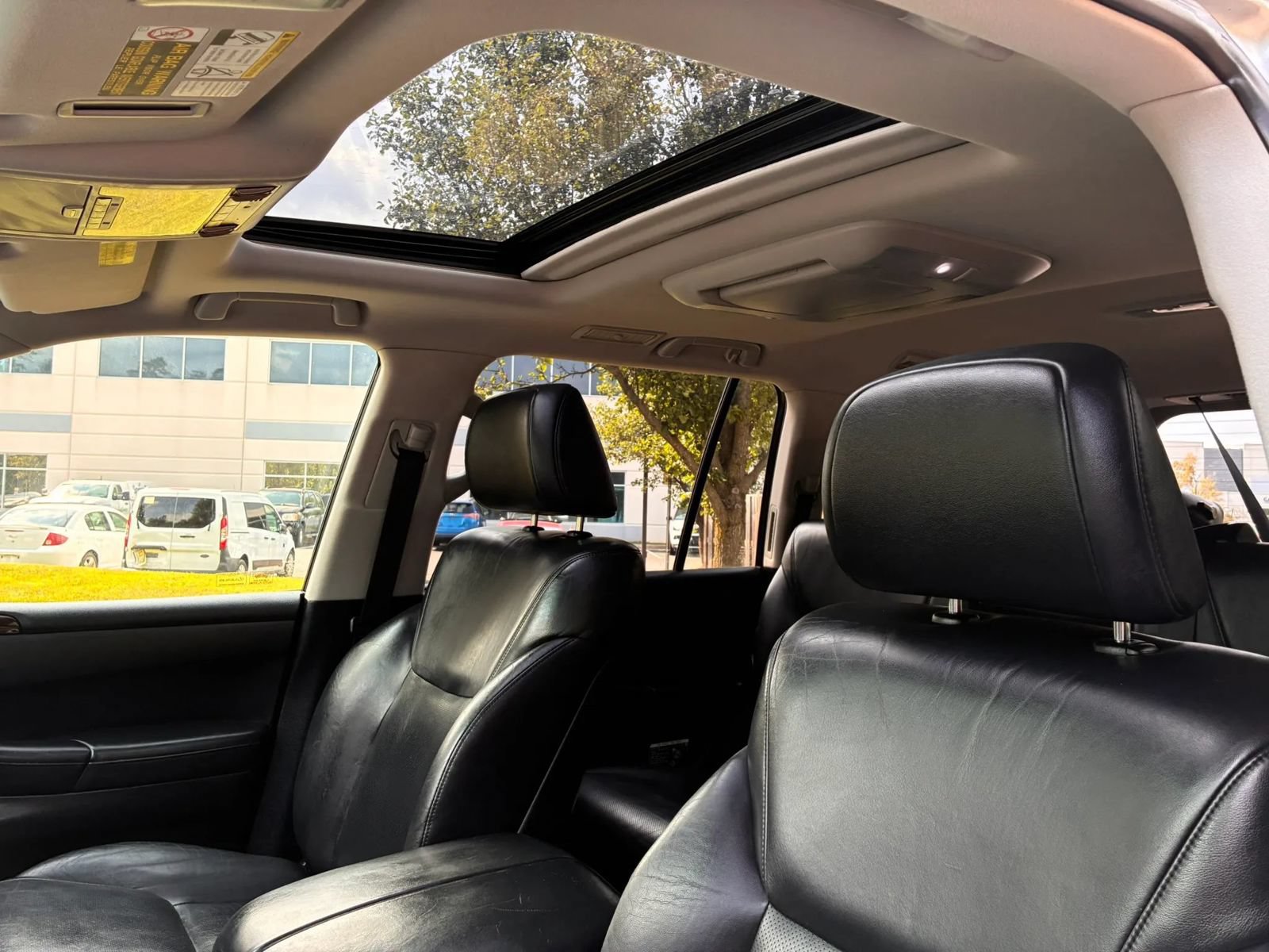 Used 2011 Lexus LX 570 4WD w/ Luxury Pkg image 34
