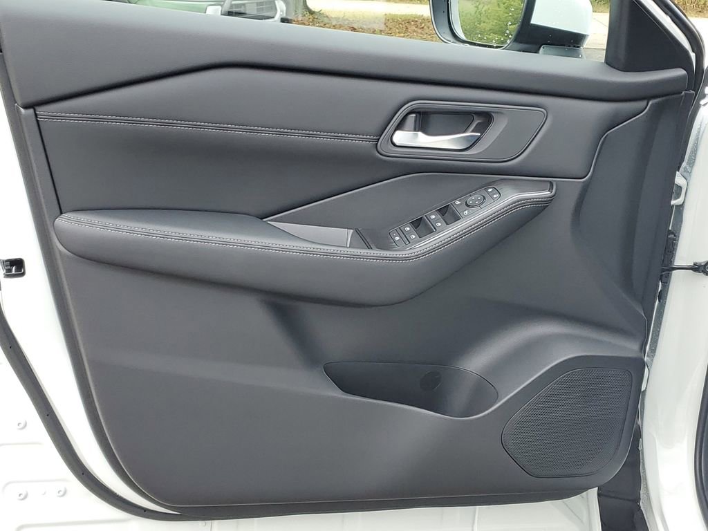 New 2026 Nissan Rogue SV w/ SV Premium Package image 9