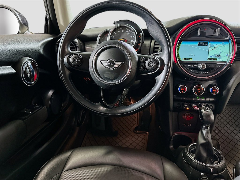 Used 2016 MINI Cooper 2-Door Hardtop image 21
