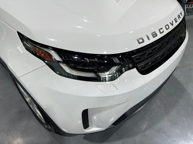 Used 2019 Land Rover Discovery SE AWD/4WD image 13