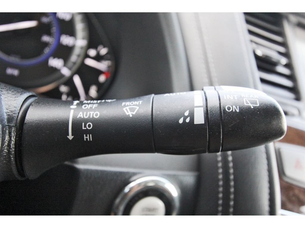 Used 2017 INFINITI QX80 4WD image 18