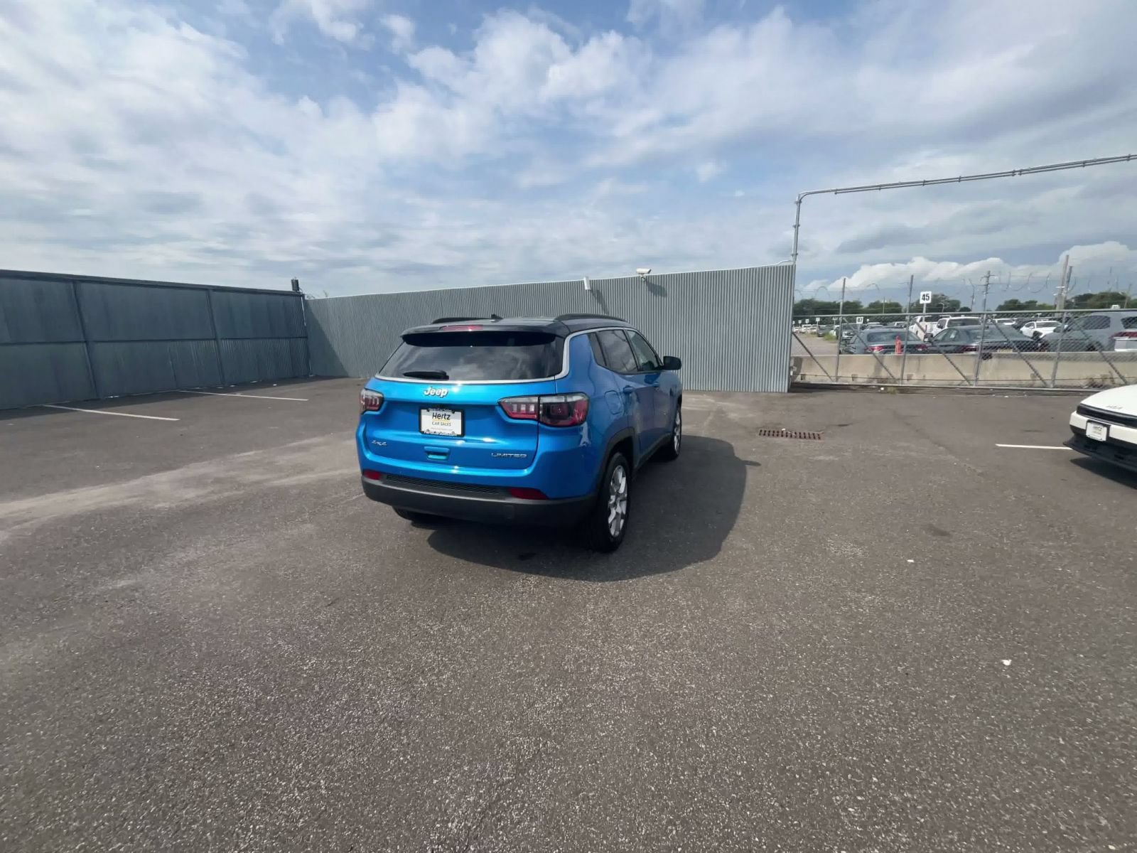 Used 2025 Jeep Compass Limited AWD/4WD image 13
