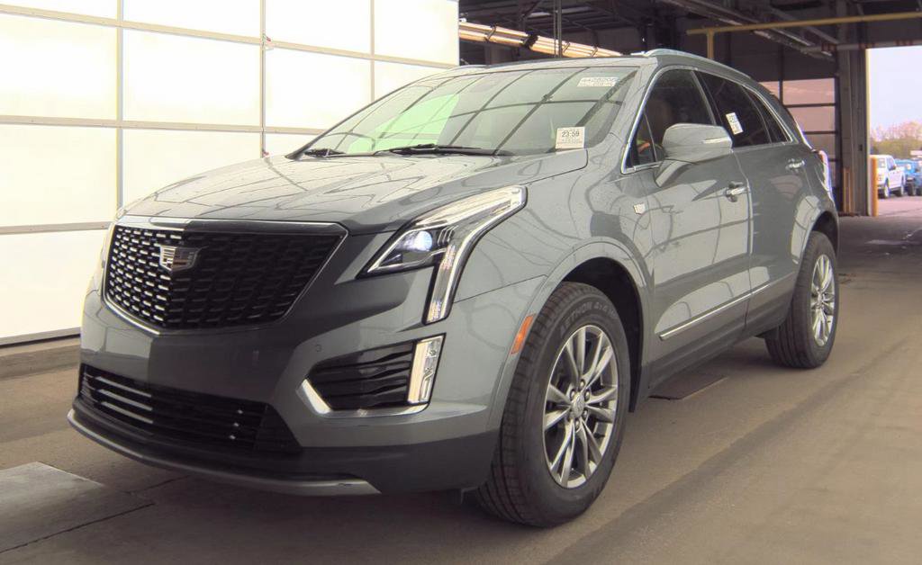 Used 2021 Cadillac XT5 Premium Luxury w/ LPO, Floor Liner Package AWD/4WD image 4