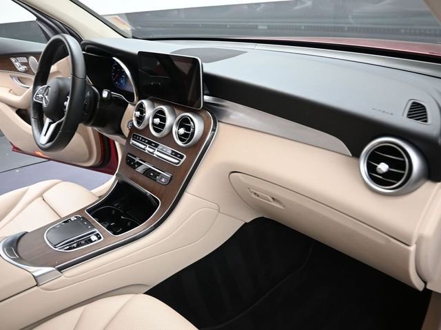 Used 2021 Mercedes-Benz GLC 300 image 16