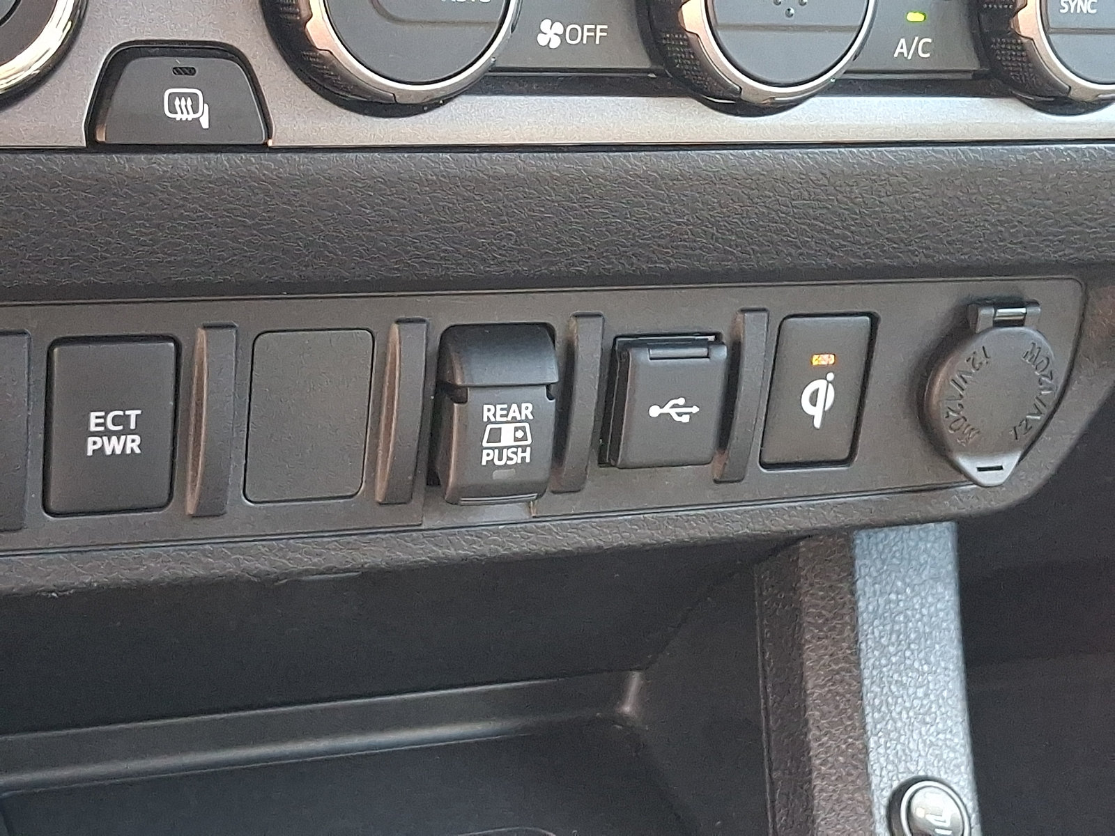 Used 2023 Toyota Tacoma TRD Off-Road AWD/4WD image 21