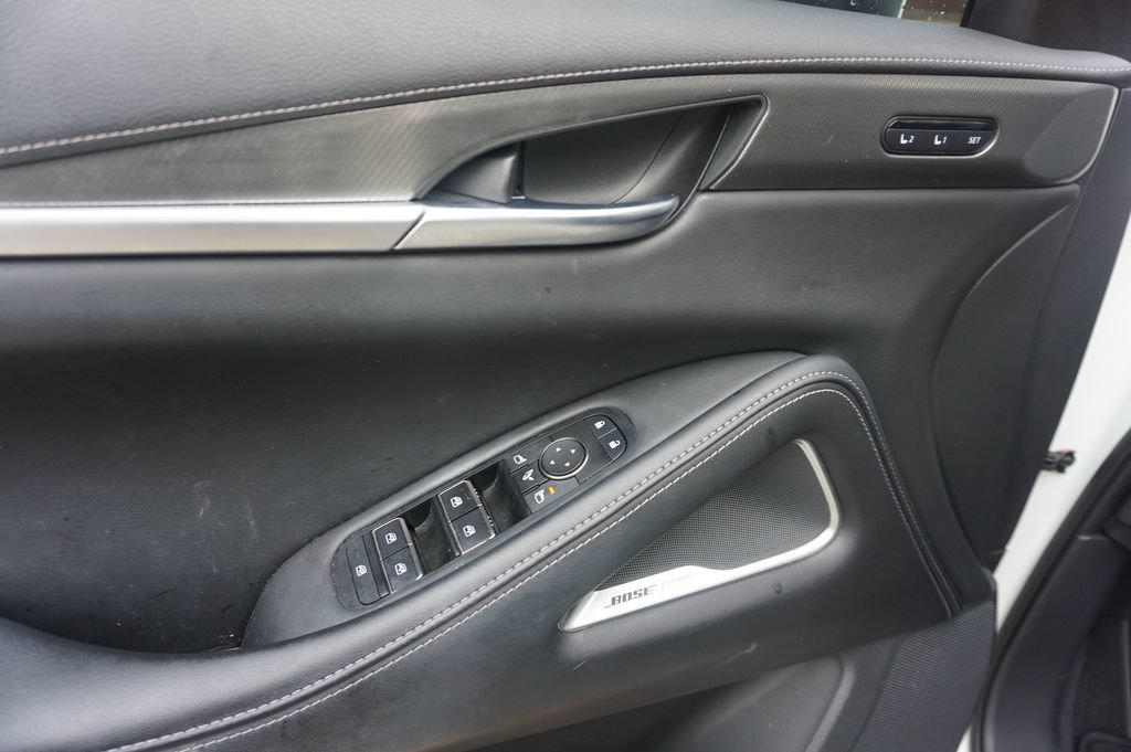 Used 2023 INFINITI QX60 Luxe w/ Vision Package FWD image 4