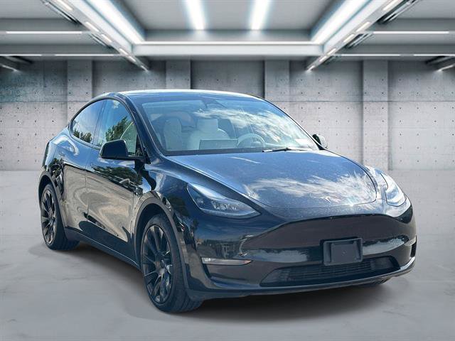 Used 2023 Tesla Model Y AWD image 25