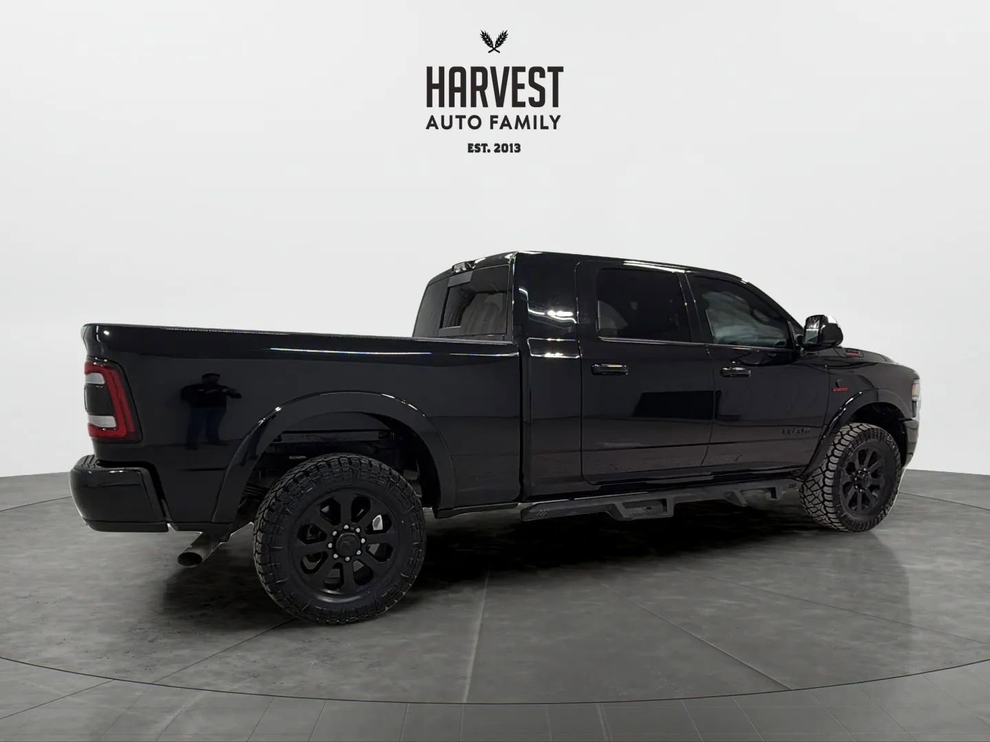 Used 2022 RAM 3500 Laramie w/ Night Edition image 7