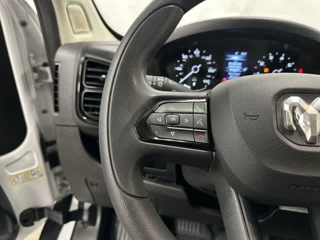 Used 2025 RAM ProMaster 2500 w/ Convenience Group FWD image 17