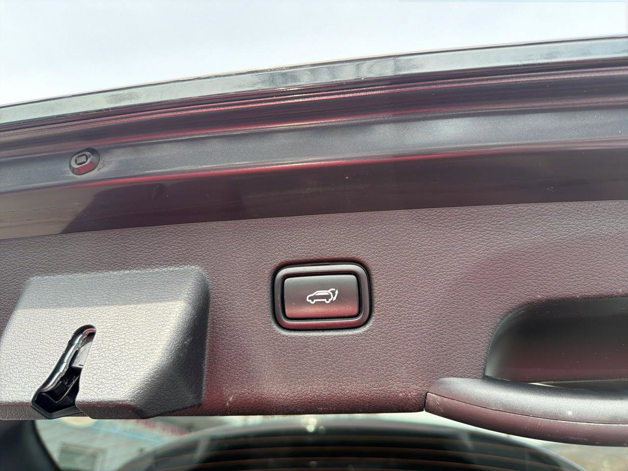 Used 2023 Kia Sportage SX image 10