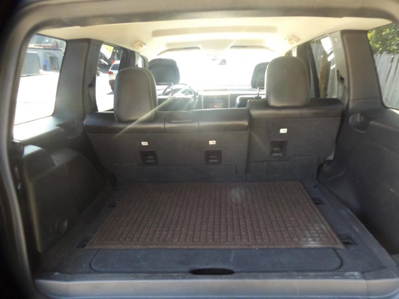 Used 2012 Jeep Liberty Sport image 6