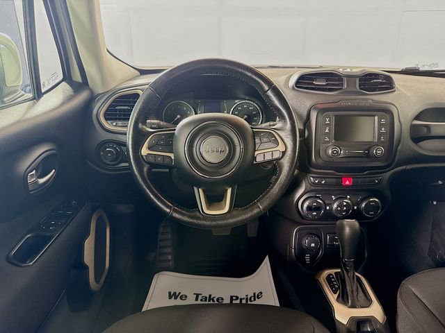Used 2016 Jeep Renegade Latitude w/ Popular Equipment Group AWD/4WD image 25