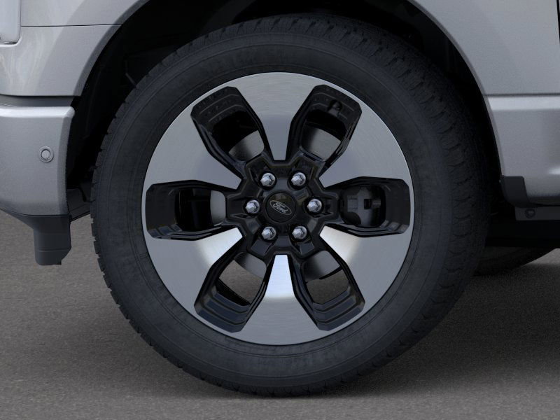 New 2023 Ford F150 Lightning Platinum image 19