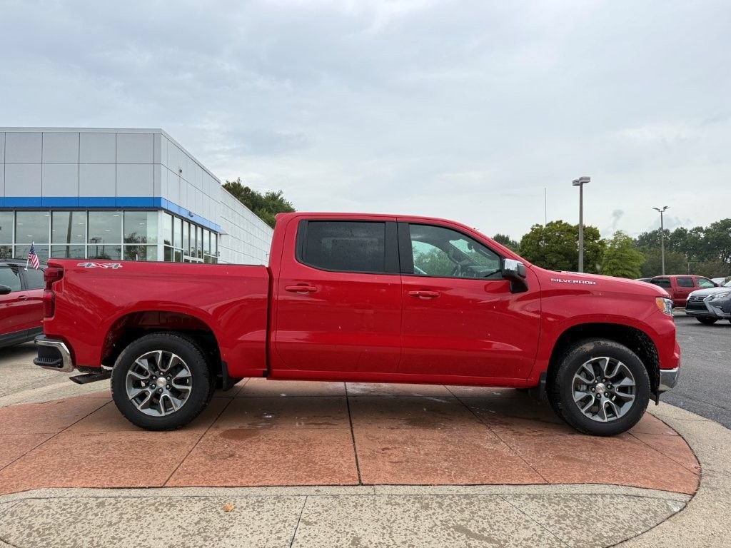 New 2026 Chevrolet Silverado 1500 LT AWD/4WD image 7