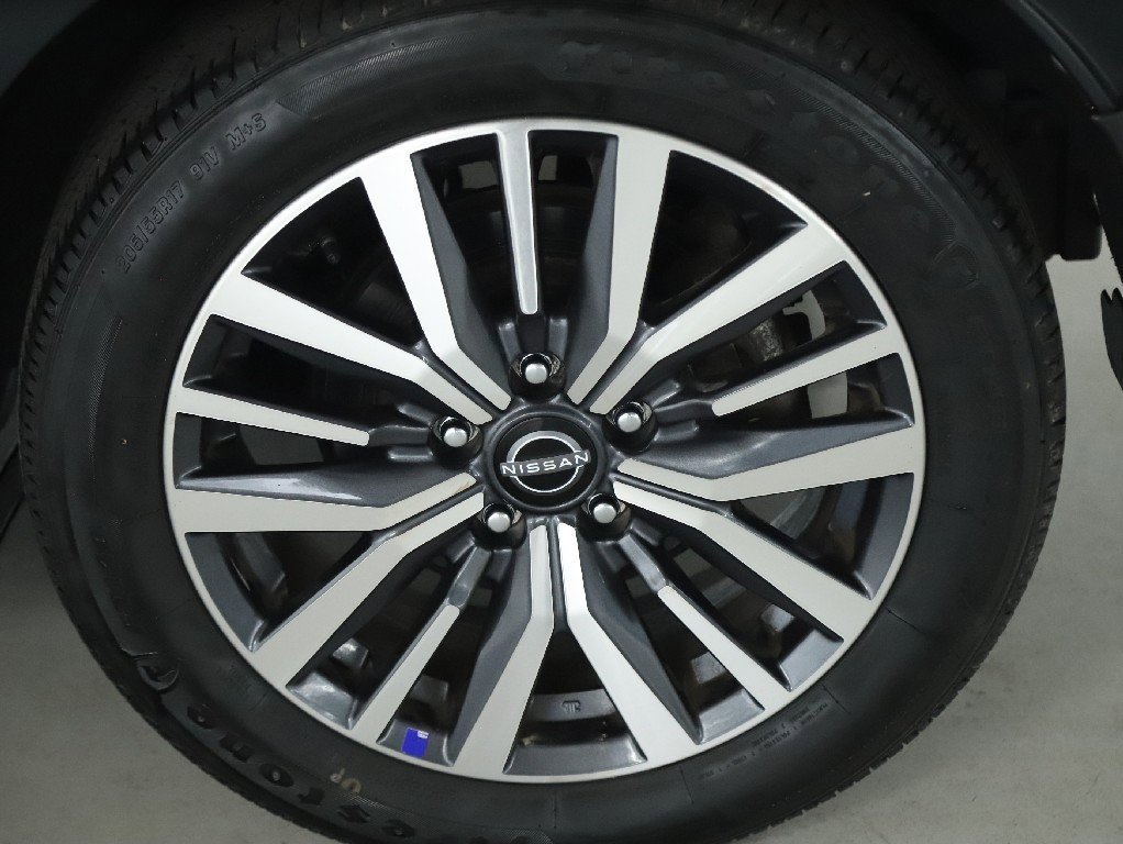 Certified 2023 Nissan Kicks SV image 38