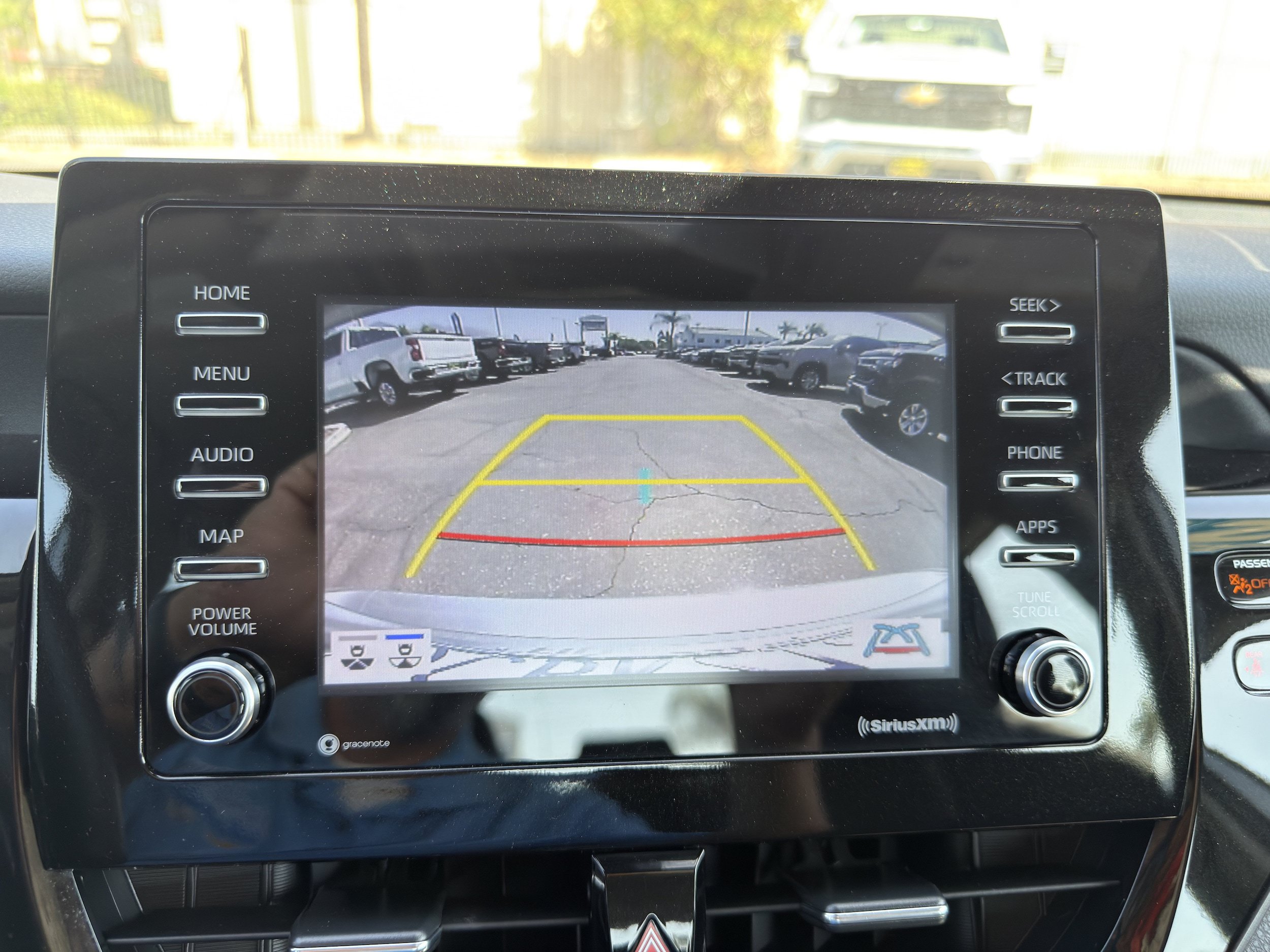 Used 2022 Toyota Camry LE w/ Convenience Package FWD image 32