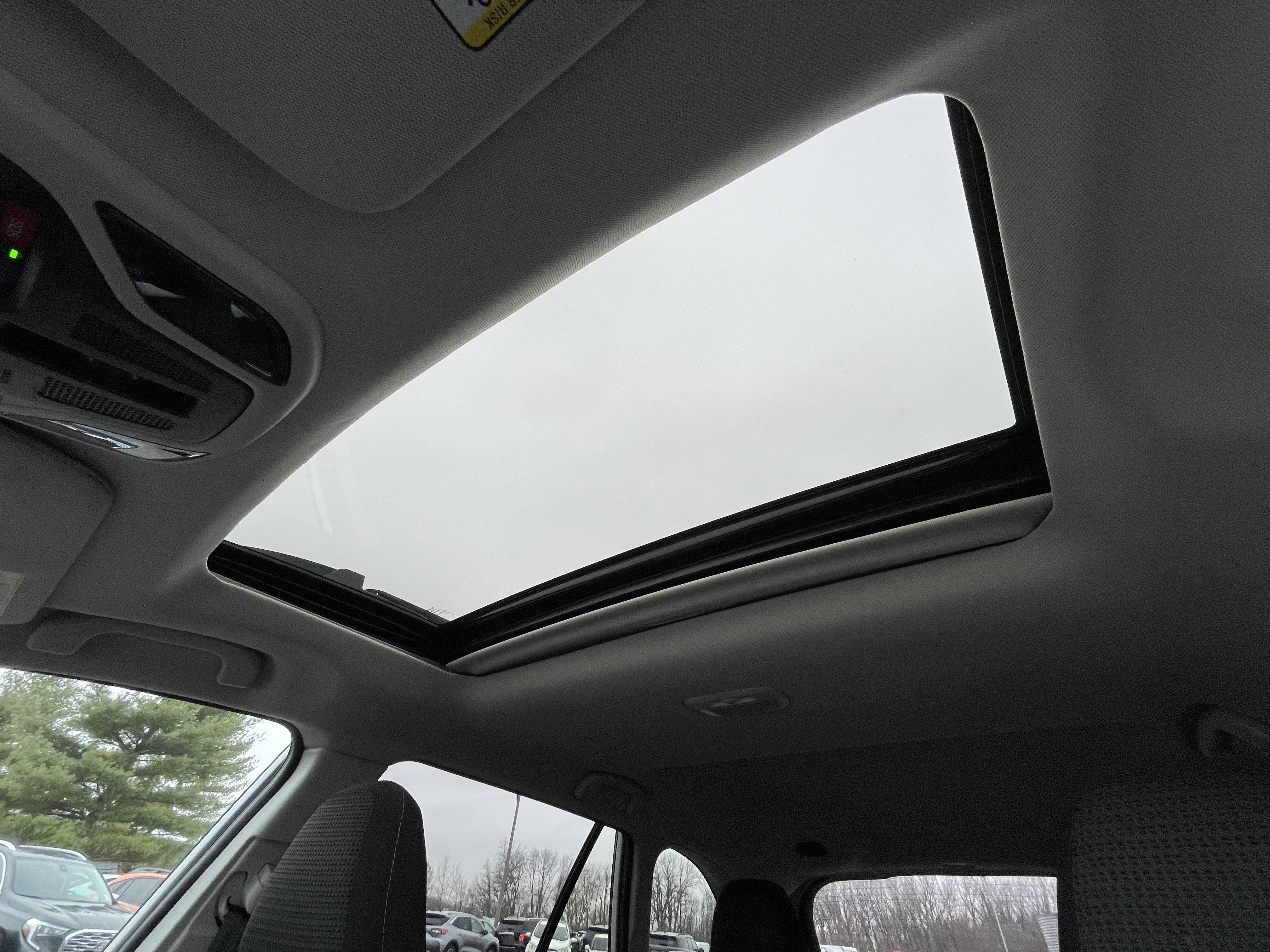 Used 2025 Subaru Outback Premium w/ Popular Package #1A image 18