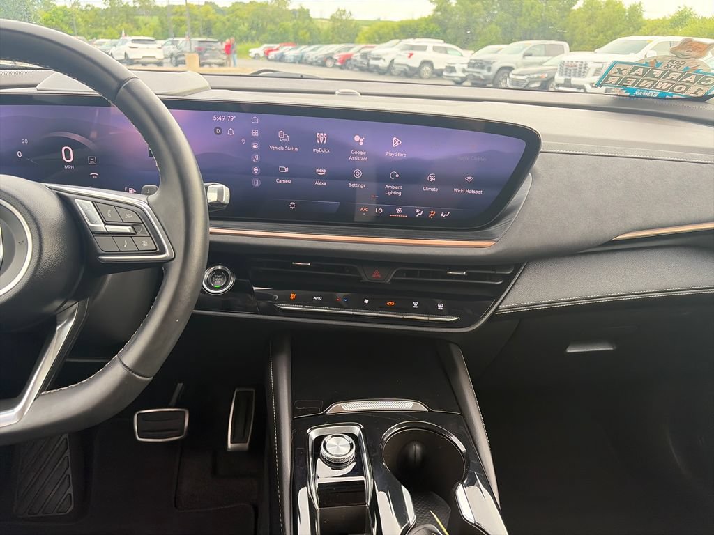 Certified 2025 Buick Envision Sport Touring AWD/4WD image 17