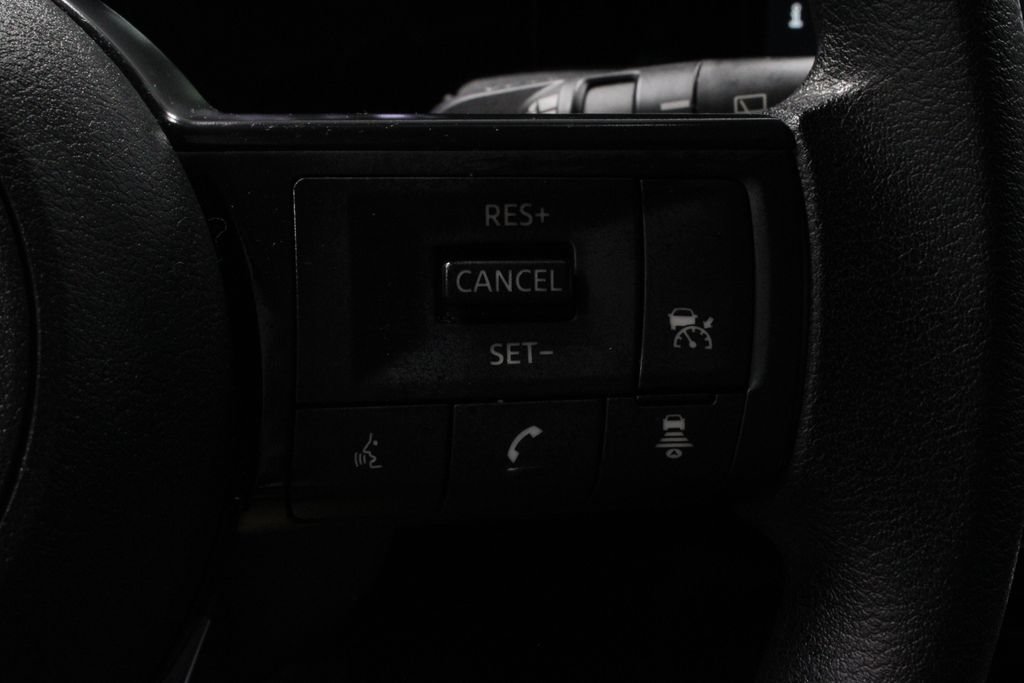 Used 2025 Nissan Kicks SV FWD image 28