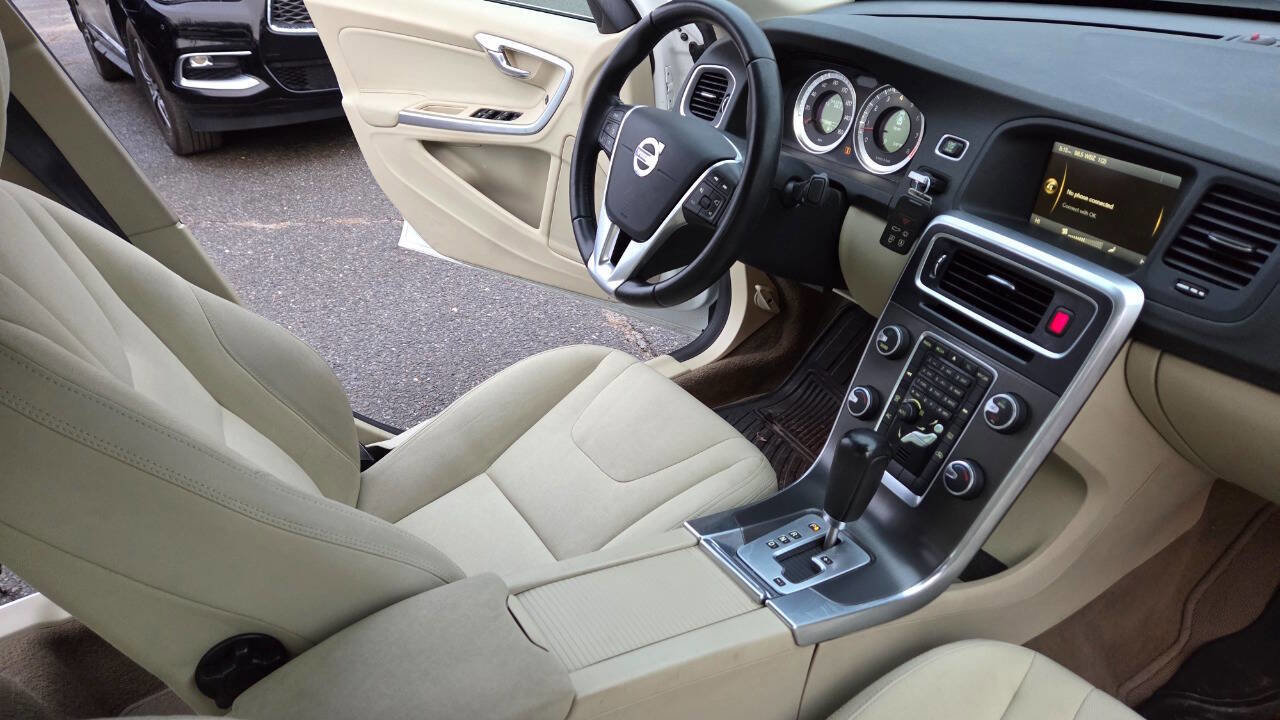 Used 2012 Volvo S60 T5 image 42