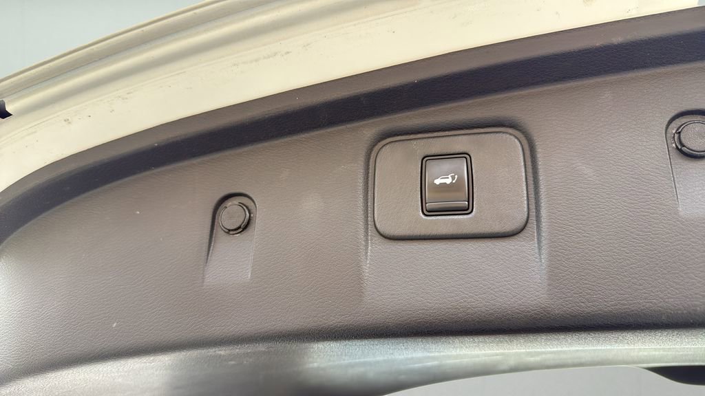 Used 2017 Nissan Murano SL AWD/4WD image 19