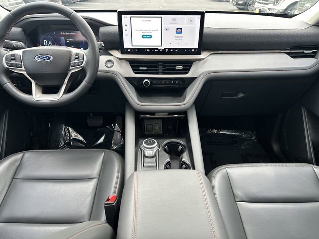 Certified 2025 Ford Explorer Active w/ Active Comfort Package AWD/4WD image 15