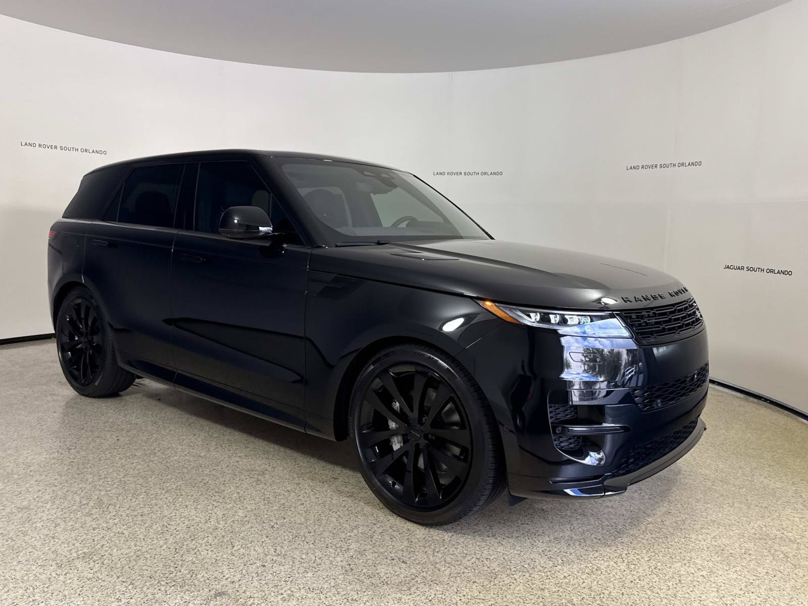 New 2027 Land Rover Range Rover Sport Dynamic SE AWD/4WD image 7