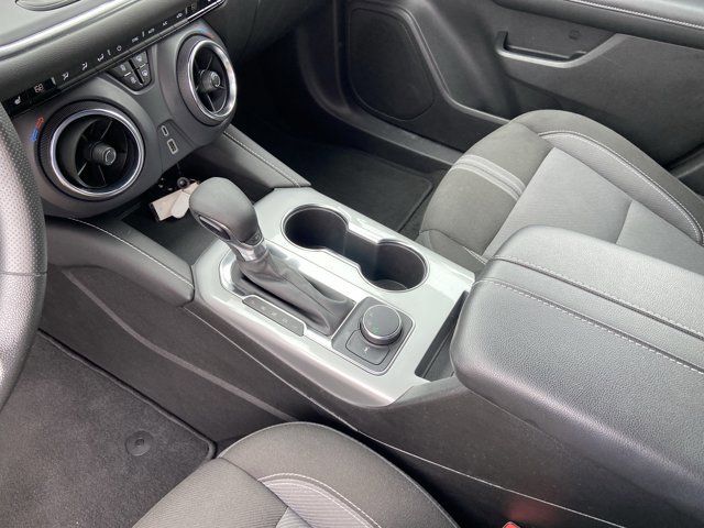Used 2025 Chevrolet Blazer LT FWD image 24