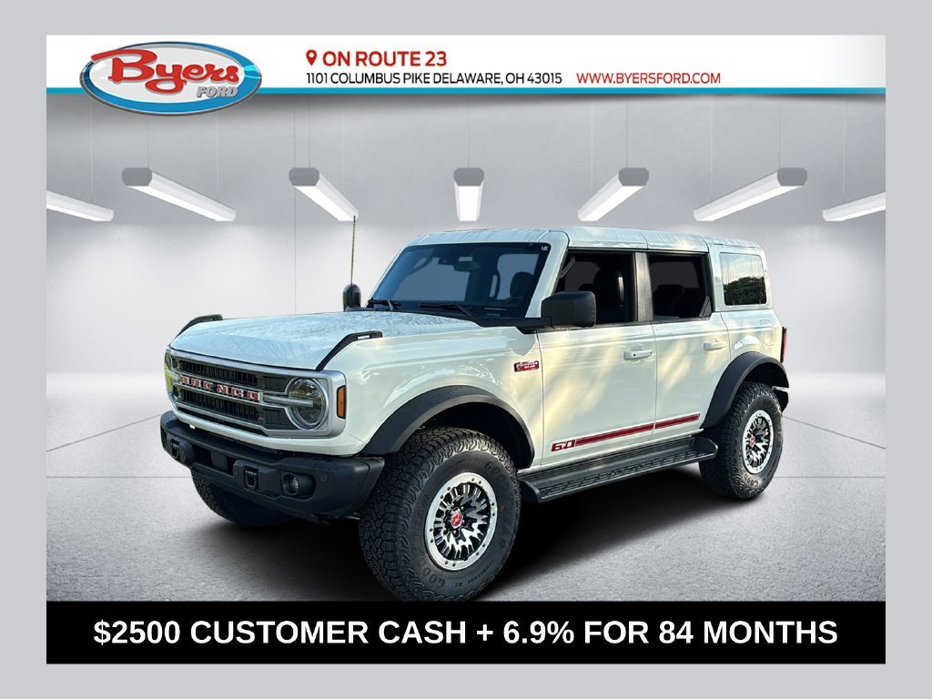 New 2026 Ford Bronco Outer Banks w/ Sasquatch Package