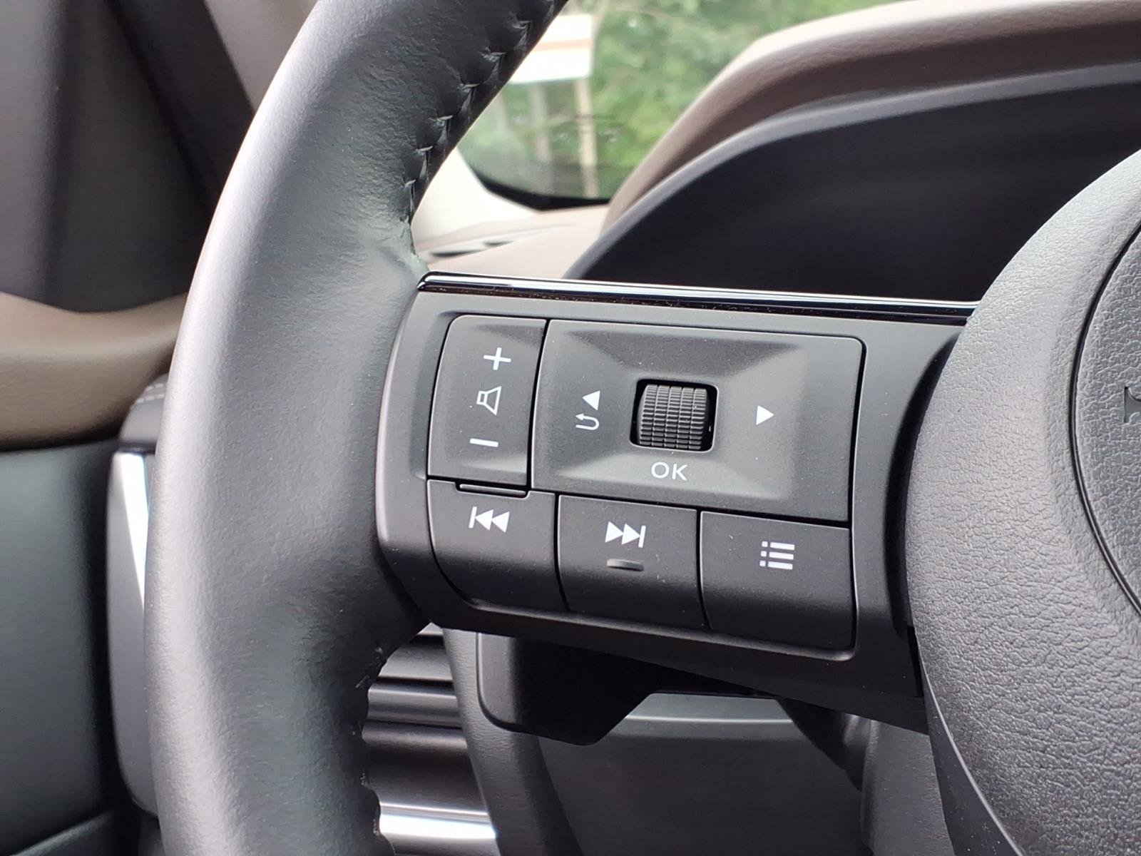 Used 2023 Nissan Rogue SV w/ SV Premium B Package AWD/4WD image 26