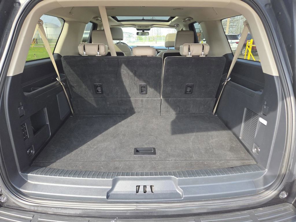 Used 2024 Ford Expedition Max Limited AWD/4WD image 22