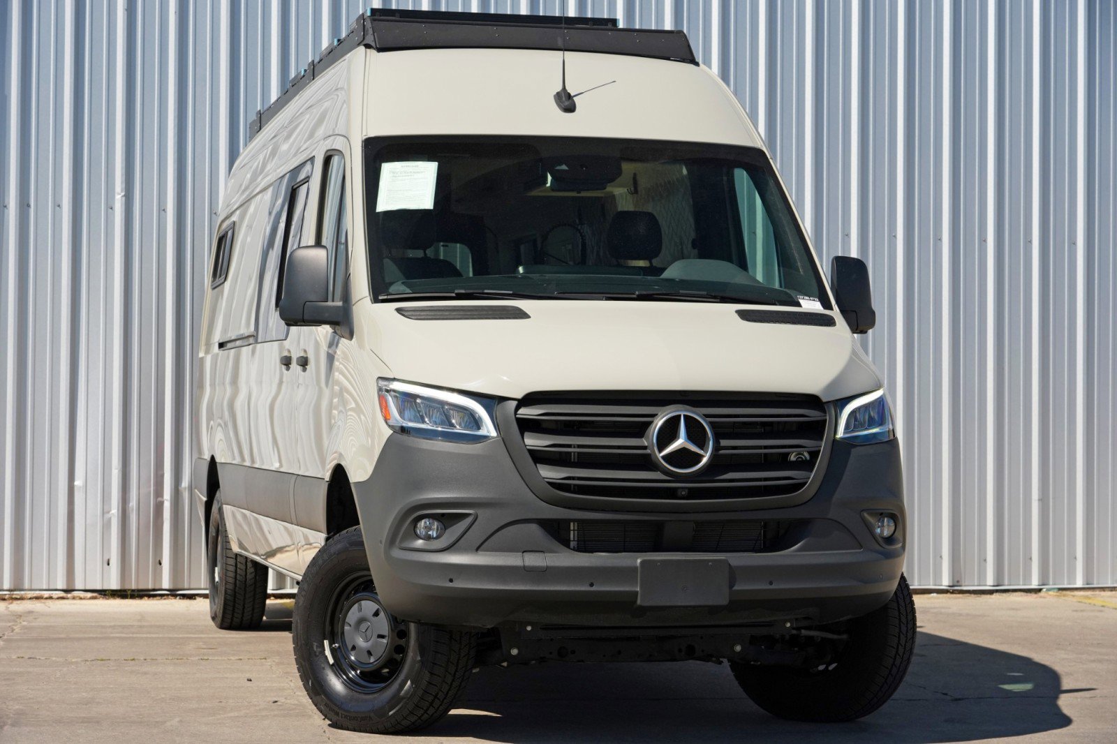 Used 2023 Mercedes-Benz Sprinter 2500 image 4