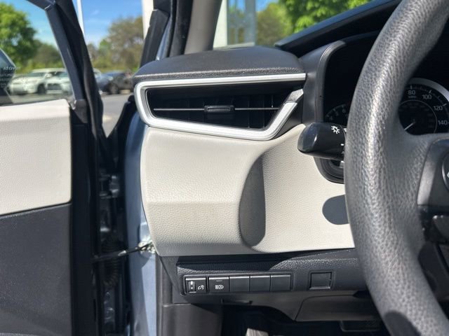 Used 2022 Toyota Corolla LE image 27