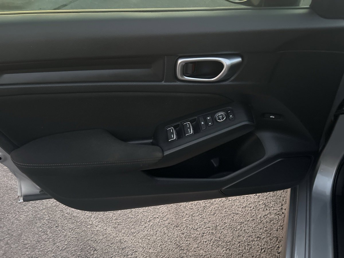 Used 2024 Honda Civic Sport image 12