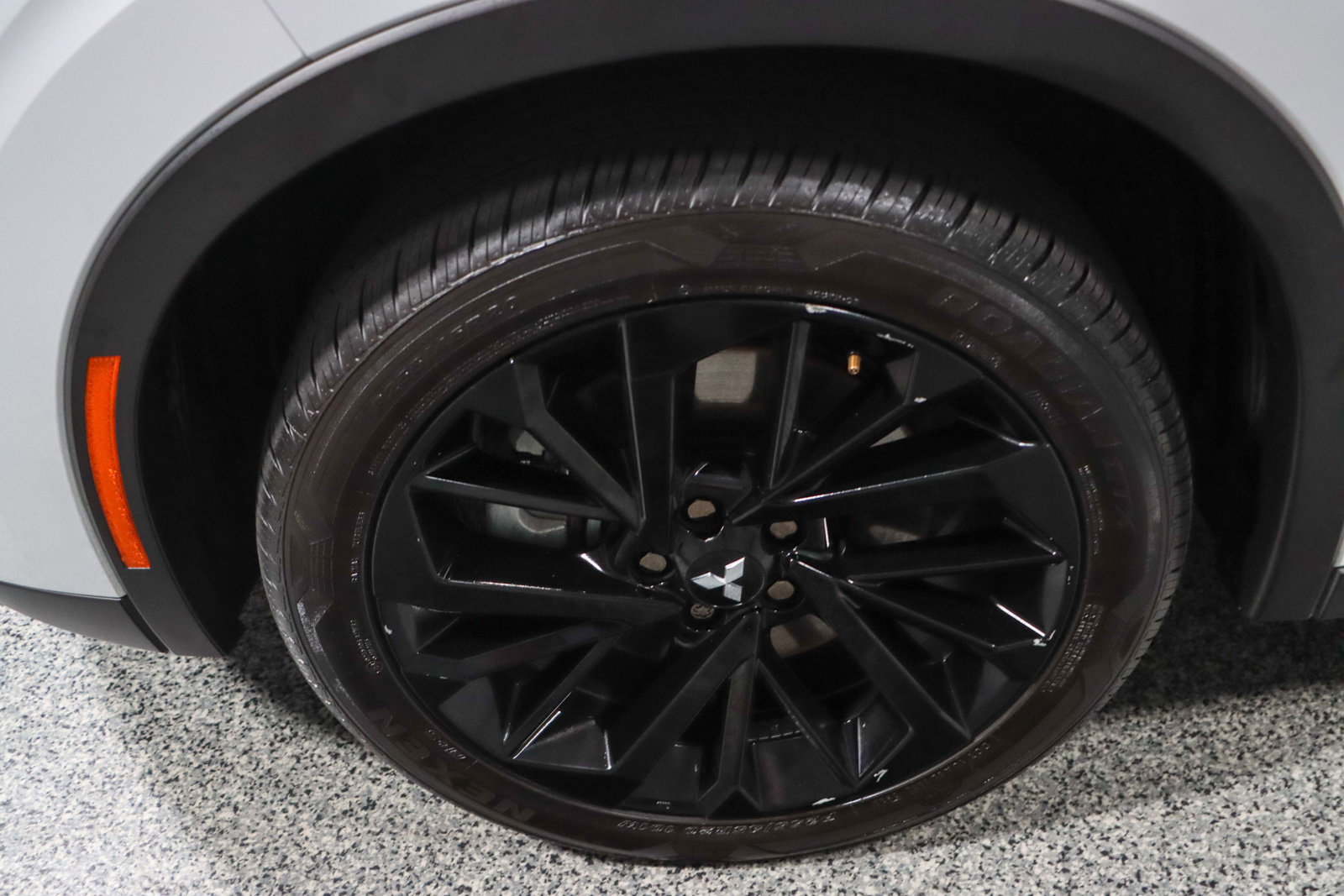 Used 2024 Mitsubishi Outlander SE Black Edition image 11