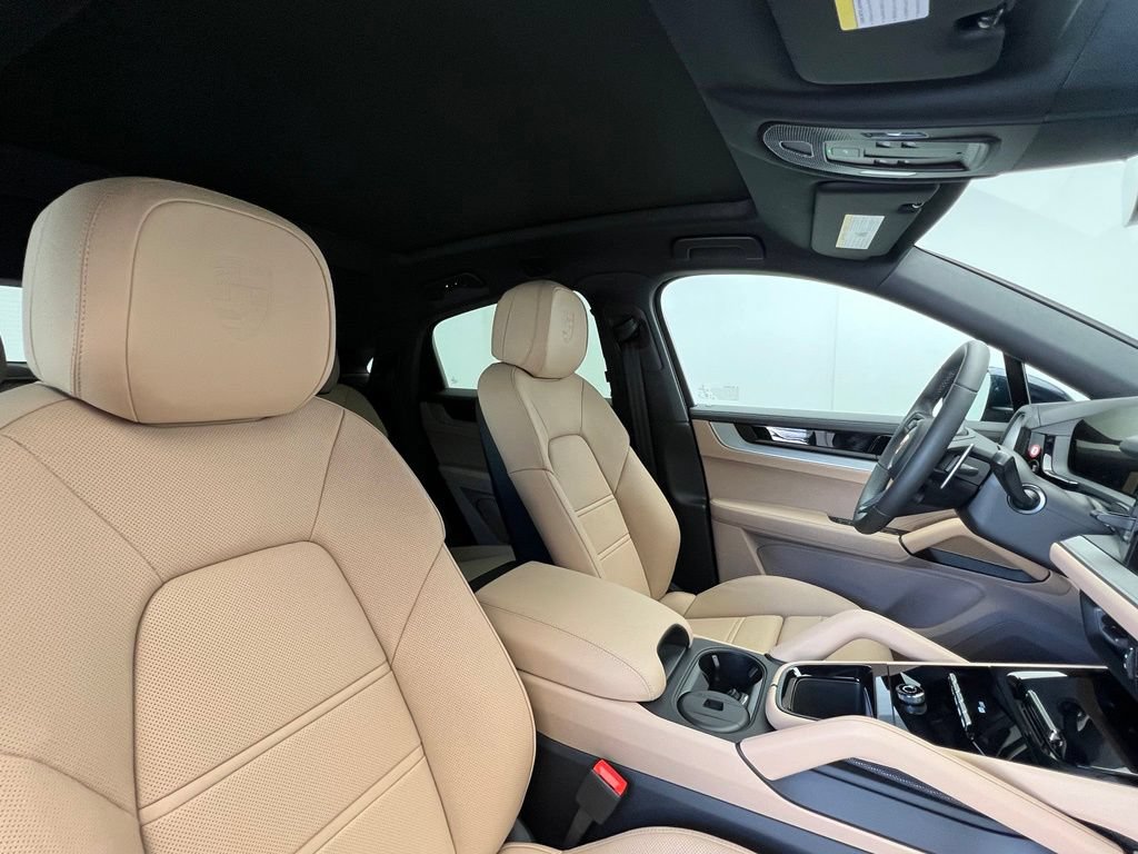 New 2026 Porsche Cayenne S AWD/4WD image 18