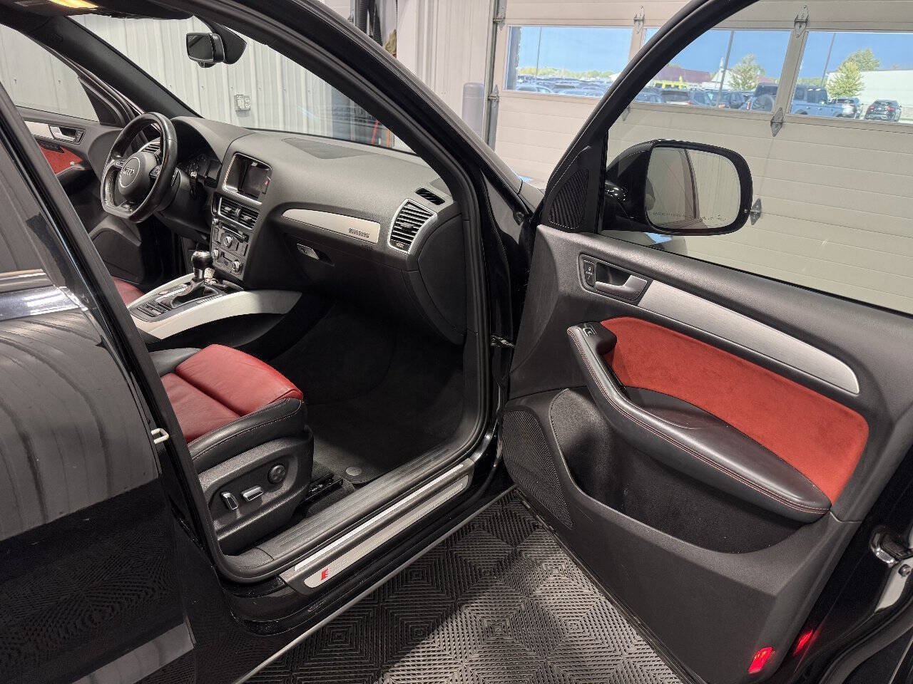 Used 2016 Audi SQ5 Premium Plus AWD/4WD image 17