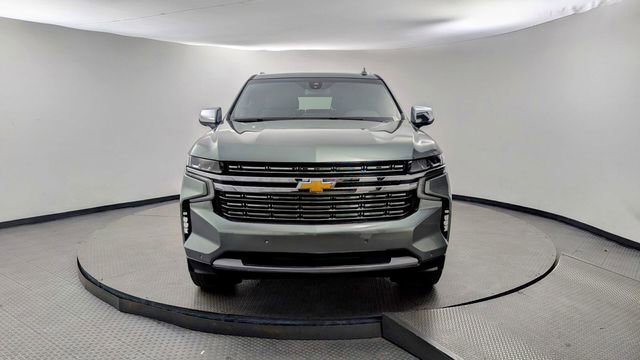 Used 2023 Chevrolet Suburban Premier image 6