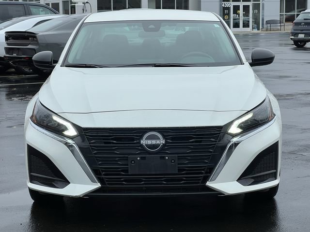 Used 2025 Nissan Altima 2.5 SV image 11