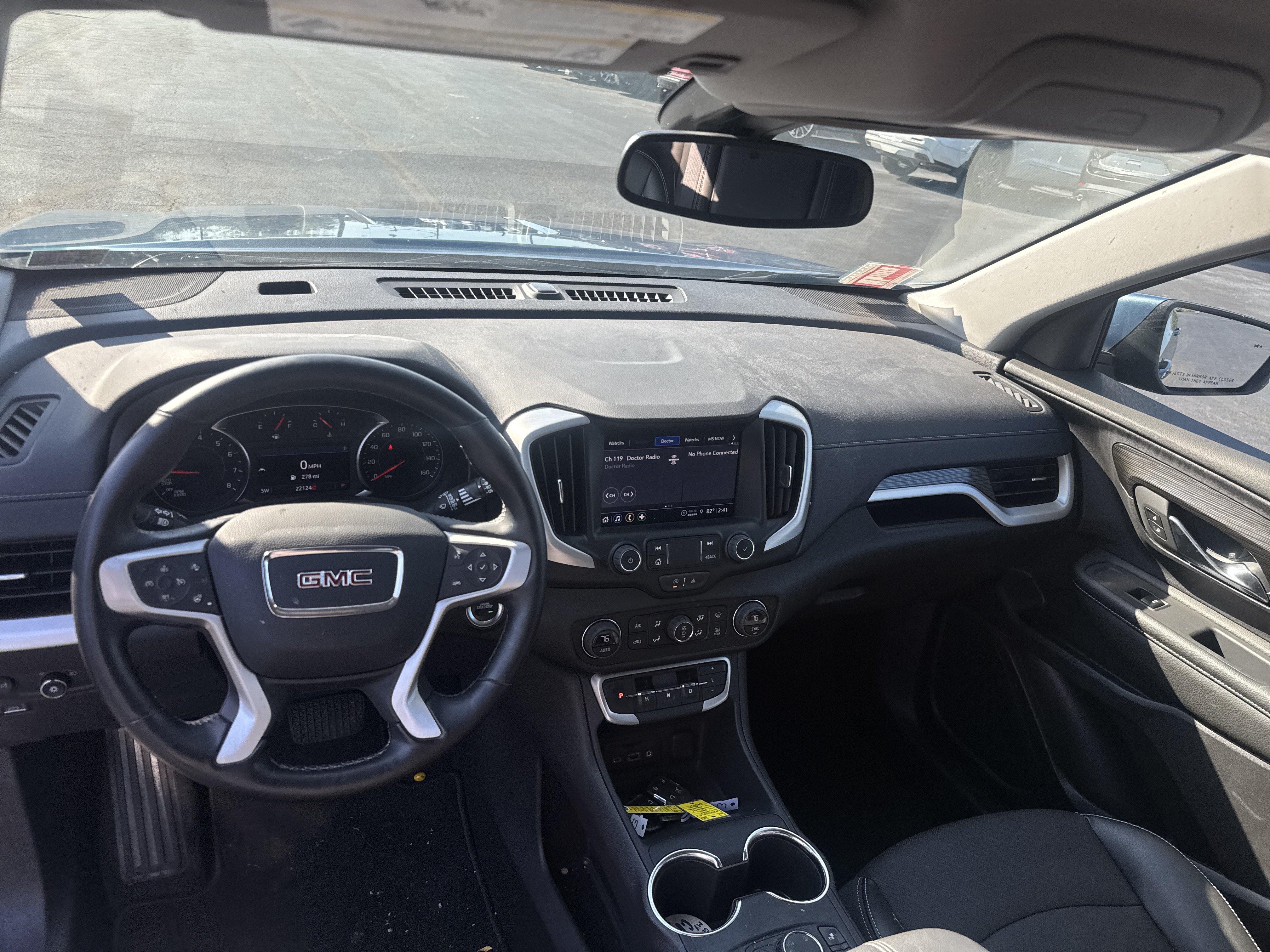 Used 2024 GMC Terrain SLT AWD/4WD image 7