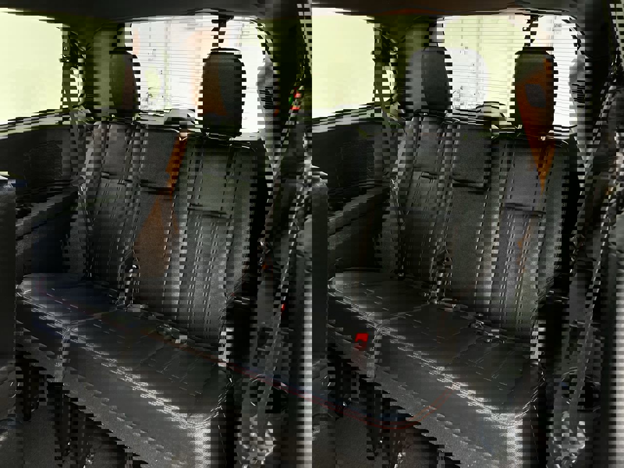 Used 2016 Dodge Grand Caravan R/T image 12