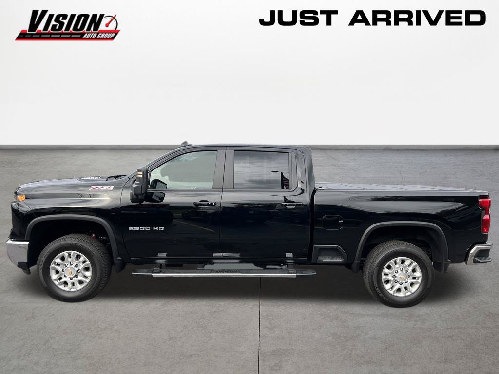 Used 2026 Chevrolet Silverado 2500 LT w/ All Star Edition AWD/4WD image 2