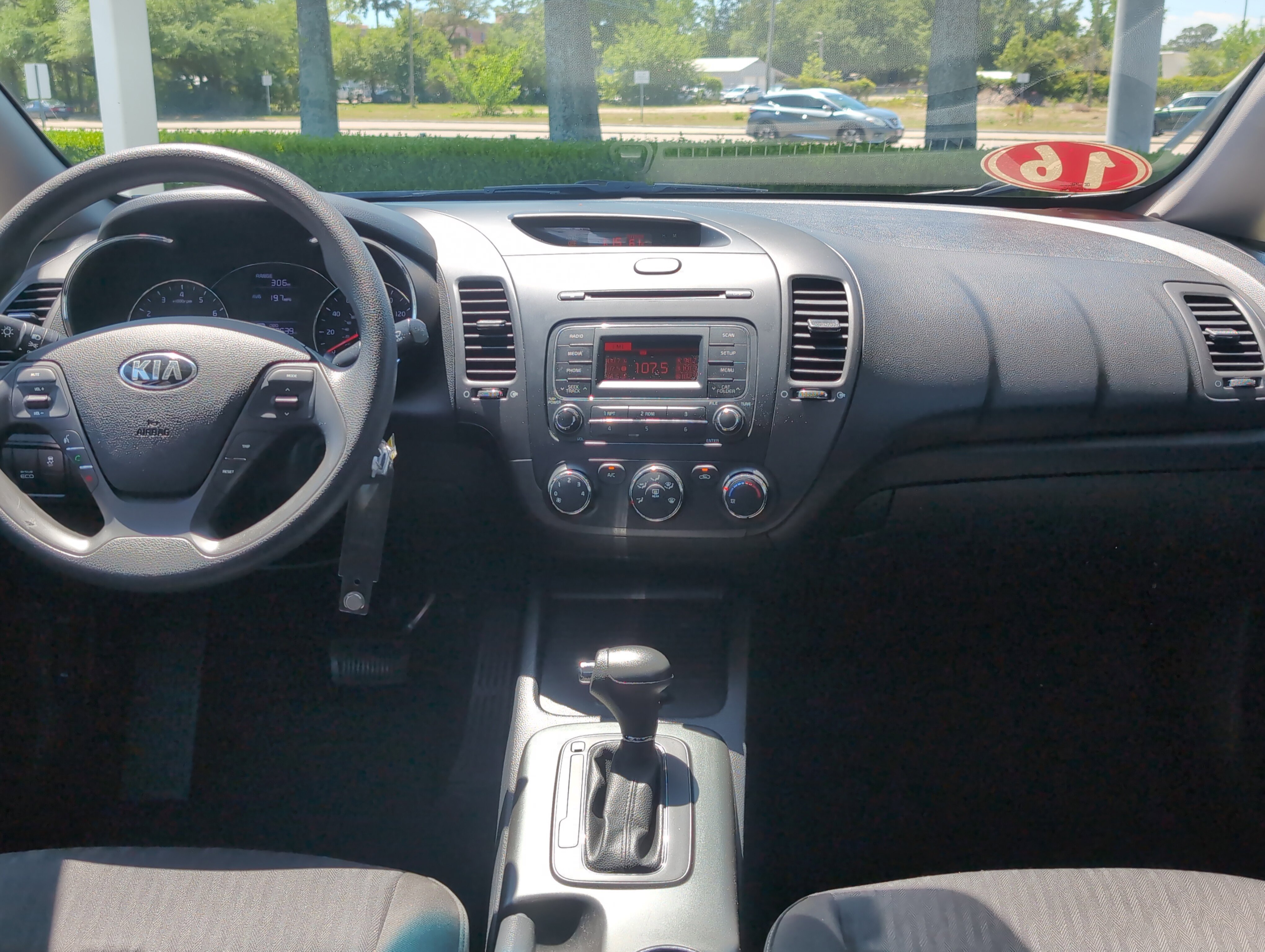 Used 2016 Kia Forte LX FWD image 26