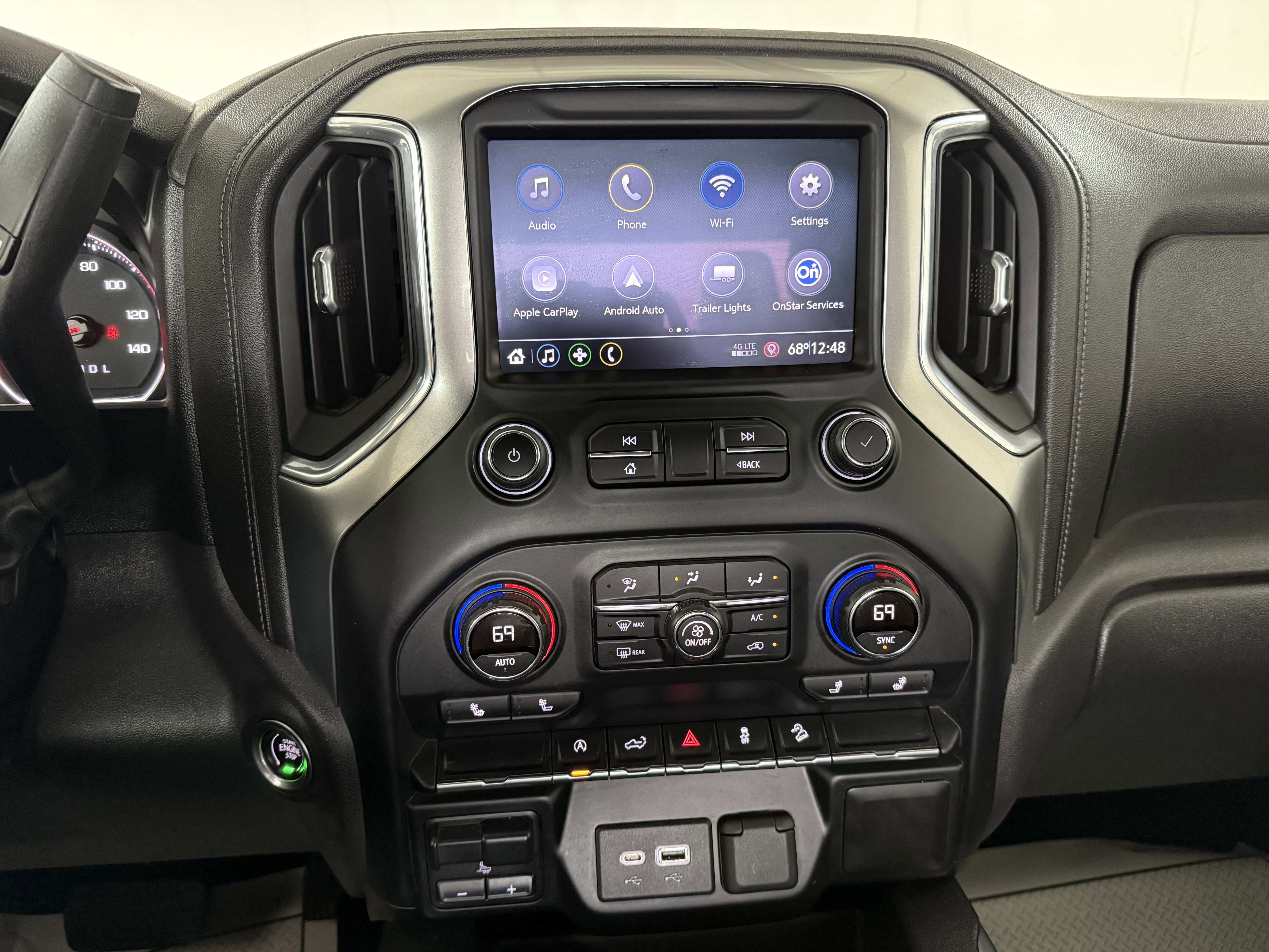 Used 2021 Chevrolet Silverado 1500 LT Trail Boss w/ Bed Protection Package image 27